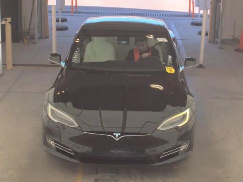 Used 2018 Tesla Model S 75D image 2