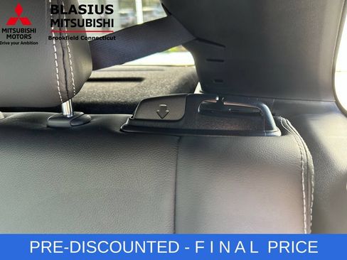 Used 2025 Mitsubishi Outlander Sport SEL AWD/4WD image 38