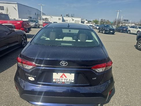 Used 2022 Toyota Corolla LE image 6