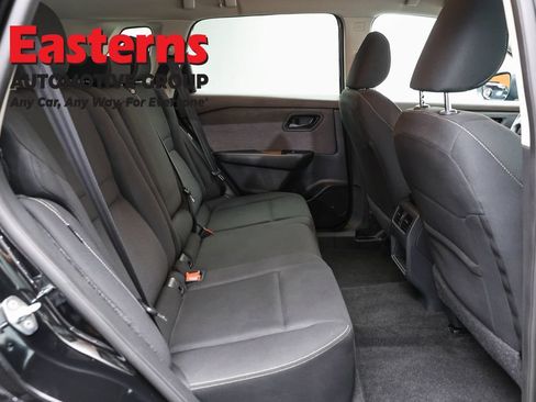 Used 2023 Nissan Rogue S AWD/4WD image 21
