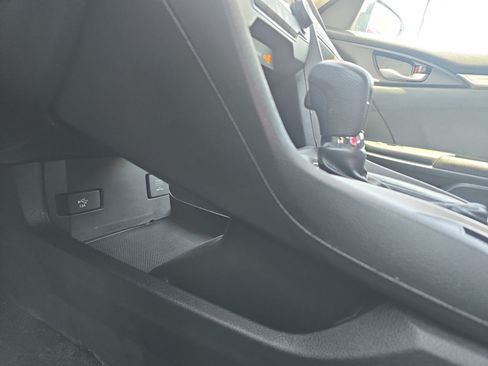 Used 2019 Honda Civic LX image 25