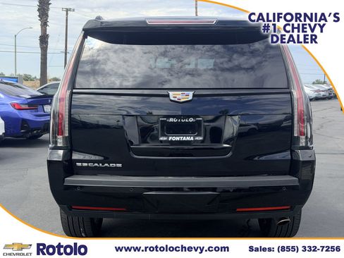 Used 2020 Cadillac Escalade Luxury w/ Escalade Sport Edition RWD image 5
