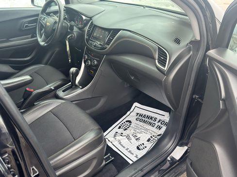 Used 2021 Chevrolet Trax LT image 26