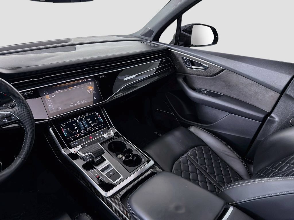 Used 2020 Audi SQ7 Premium Plus w/ Towing Package AWD/4WD image 27