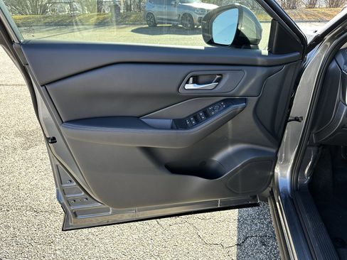 New 2026 Nissan Rogue SV image 10