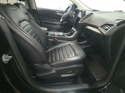 Certified 2024 Ford Edge SEL w/ Convenience Package AWD/4WD image 3