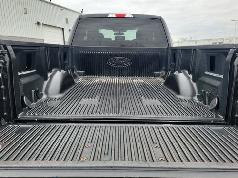 Used 2018 Ford F150 XLT w/ Equipment Group 302A Luxury image 10