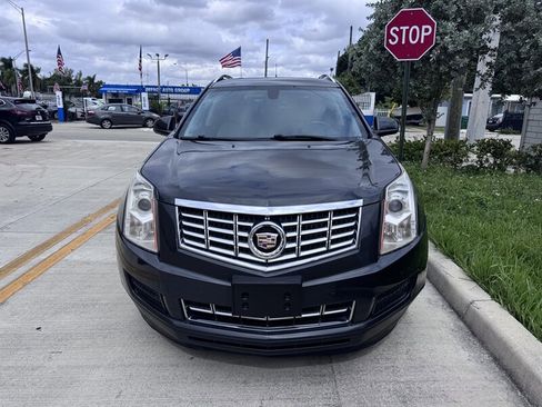 Used 2014 Cadillac SRX Luxury image 2
