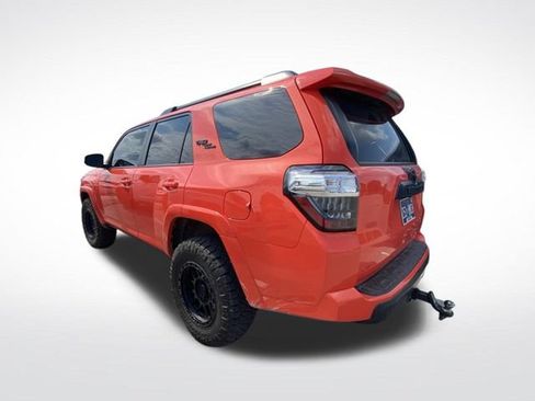 Used 2024 Toyota 4Runner TRD Off-Road Premium w/ Moonroof Package AWD/4WD image 4