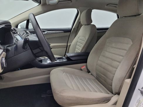 Used 2019 Ford Fusion SE image 17