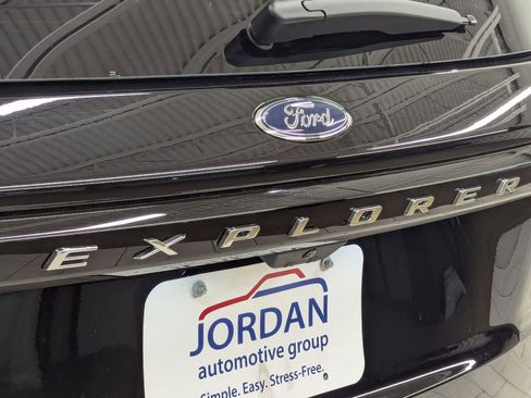 New 2026 Ford Explorer Active image 33