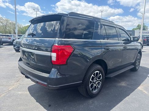 Used 2023 Ford Expedition XLT AWD/4WD image 7