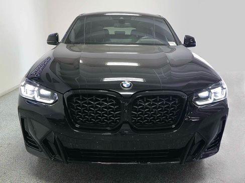 Used 2024 BMW X4 xDrive30i w/ Premium Package AWD/4WD image 2