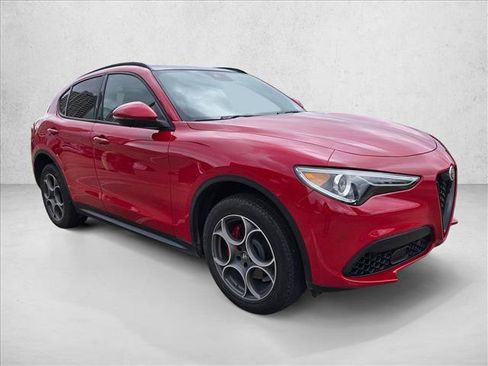 Used 2023 Alfa Romeo Stelvio Sprint RWD image 3
