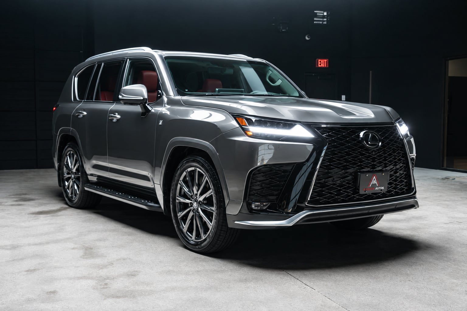 Used 2024 Lexus LX 600 F Sport AWD/4WD image 4
