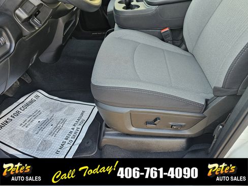 Used 2024 RAM 2500 Big Horn w/ Bed Utility Group image 19