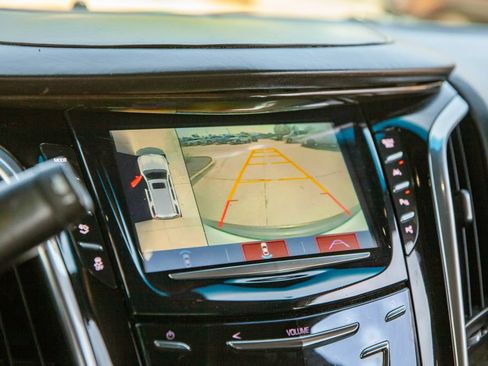 Used 2017 Cadillac Escalade Platinum AWD/4WD image 15