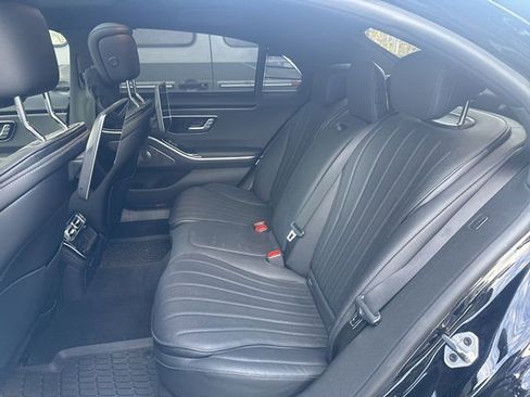 Used 2023 Mercedes-Benz S 580 4MATIC Sedan image 5