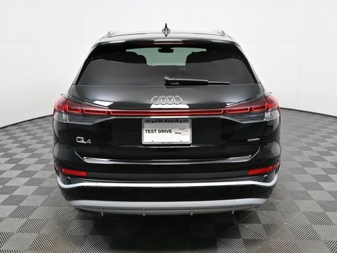 Used 2024 Audi Q4 e-tron Premium image 26