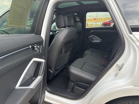 Used 2021 Audi Q3 2.0T Premium w/ Convenience Package image 21