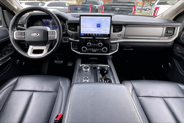Certified 2024 Ford Expedition XLT AWD/4WD image 13