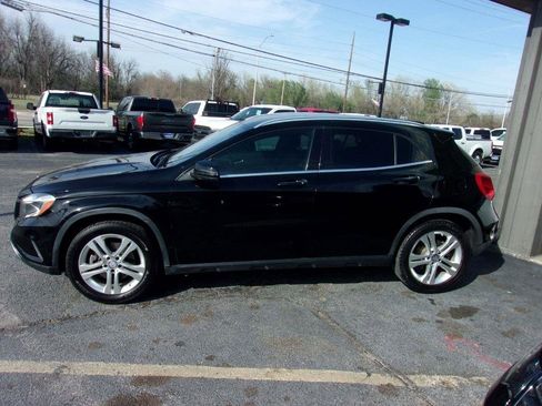 Used 2017 Mercedes-Benz GLA 250 image 2