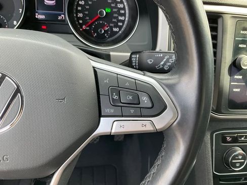 Used 2020 Volkswagen Atlas Cross Sport SE w/ Towing Package image 12