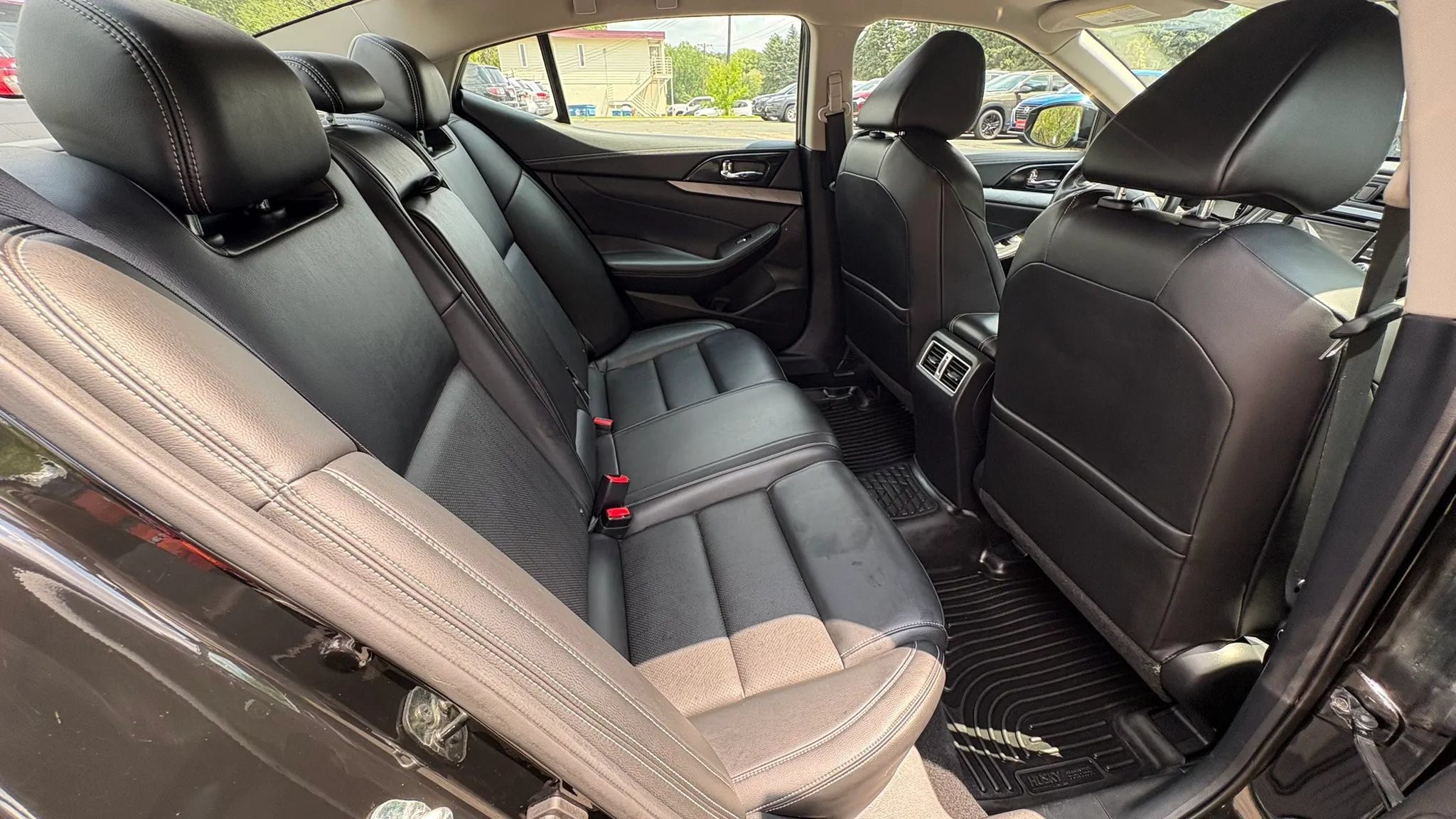 Used 2017 Nissan Maxima 3.5 SV FWD image 26