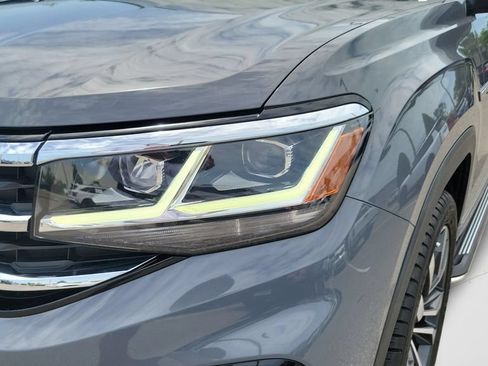 Used 2022 Volkswagen Atlas Cross Sport SEL Premium R-Line AWD/4WD image 9