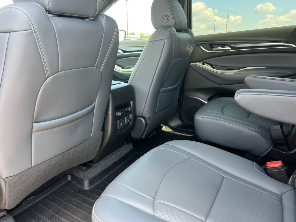 Used 2024 Buick Enclave Essence w/ Experience Buick Package AWD/4WD image 36