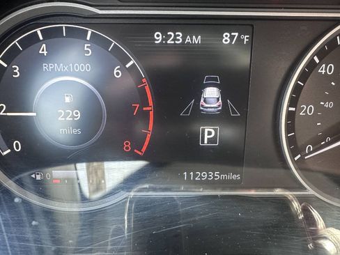 Used 2019 Nissan Kicks SR w/ SR Premium Package FWD image 15