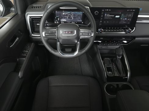 New 2026 GMC Canyon Elevation w/ Convenience Package RWD image 9