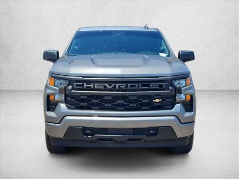 Used 2025 Chevrolet Silverado 1500 Custom RWD image 3