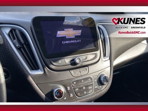 Used 2023 Chevrolet Malibu LT image 24