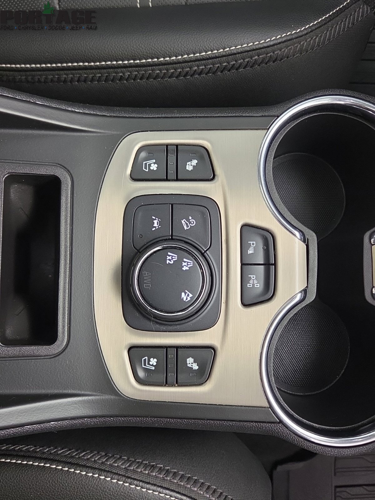 Used 2023 GMC Terrain Denali w/ LPO, Floor Liner Package AWD/4WD image 51
