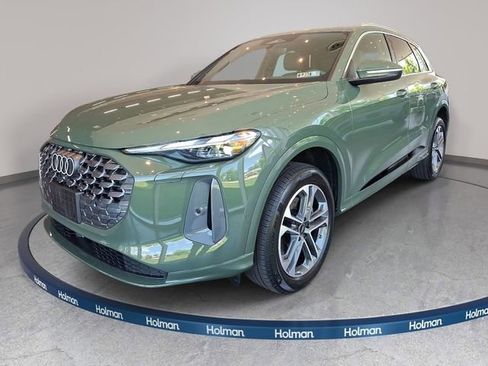 New 2026 Audi Q5 Premium AWD/4WD image 1