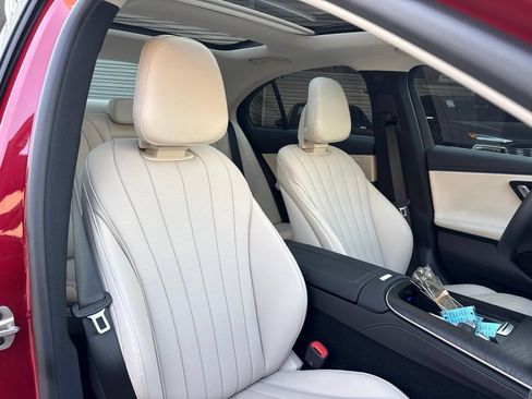Used 2025 Mercedes-Benz E 350 4MATIC Sedan image 16