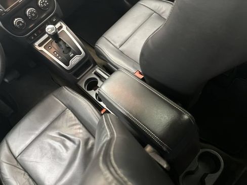 Used 2016 Jeep Compass High Altitude AWD/4WD image 25