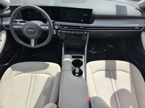 Used 2025 Hyundai Sonata SEL FWD image 25
