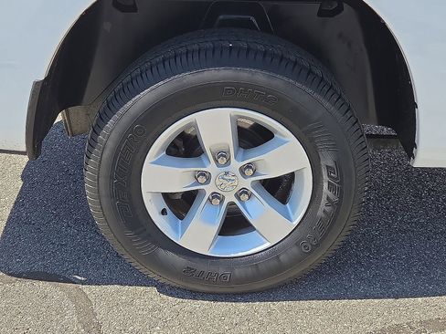 Used 2020 RAM 1500 Classic SLT RWD image 7