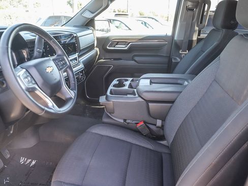 Used 2023 Chevrolet Silverado 1500 LT w/ Work Truck Package AWD/4WD image 18