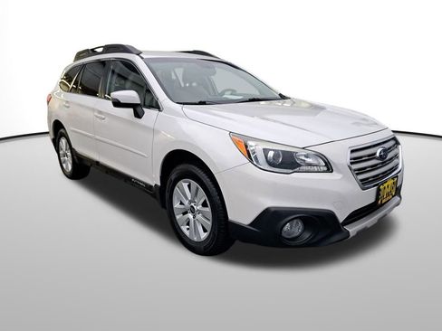 Used 2015 Subaru Outback 2.5i Premium image 8