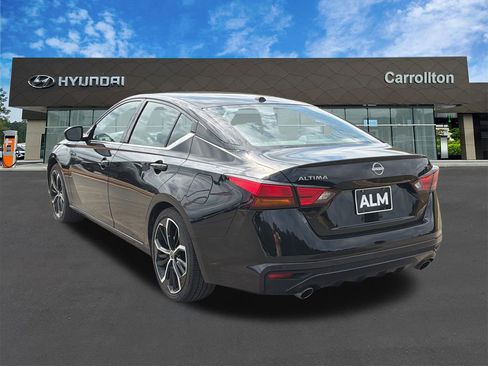 Used 2025 Nissan Altima 2.5 SR FWD image 7