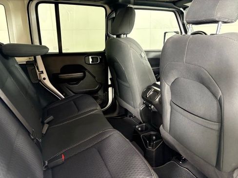 Used 2021 Jeep Wrangler Unlimited Sport image 17