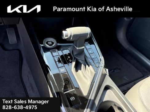 New 2025 Kia Niro SX image 26