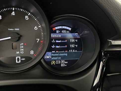 Certified 2025 Porsche Macan image 51