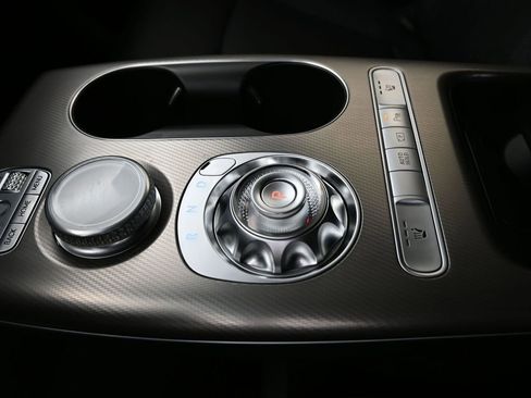 Used 2024 Genesis GV60 RWD image 14