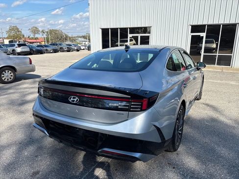 Used 2025 Hyundai Sonata SEL FWD image 9