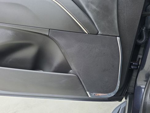 Used 2024 Cadillac Escalade ESV Sport Platinum w/ LPO, ONYX Package image 25