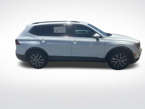 Used 2019 Volkswagen Tiguan SEL R-Line AWD/4WD image 10